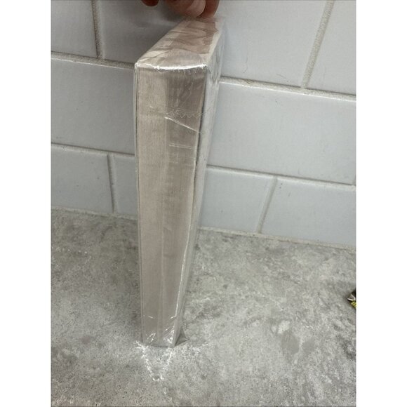 The Pumpkin Spice Cafe Book by Laurie Gilmore. New sealed paperback. - Picture 4 of 8